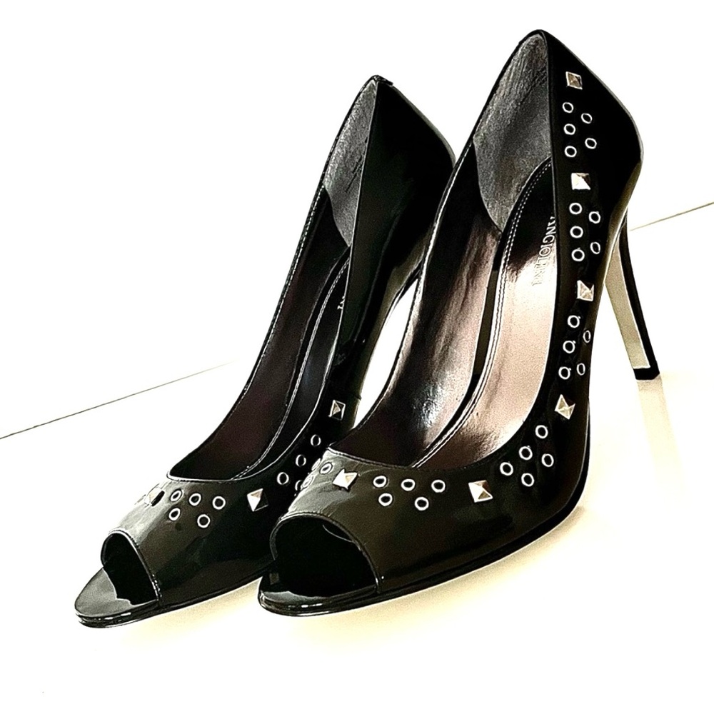 Enzo Angiolini Black Patent Leather Studded Peep Toe Stiletto Heels Size 9